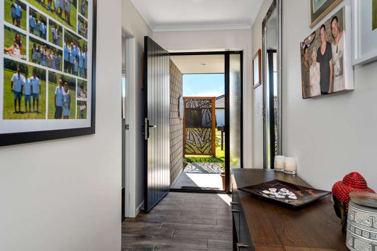 11 Eastbank Drive Katikati_3