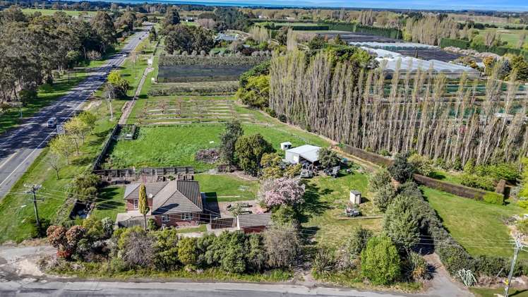 2 Ashworths Road Amberley_19