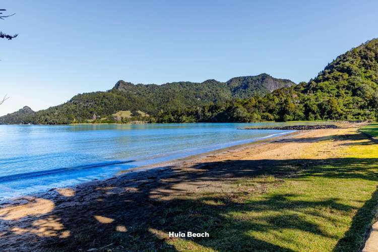 21 Huia Dam Road Huia_15