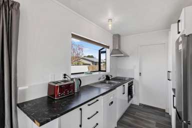 8A Solomon Street_4