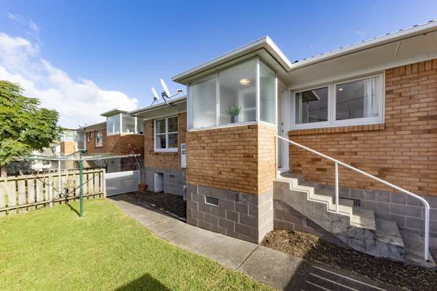 2/9 Clarke Road Onehunga_3