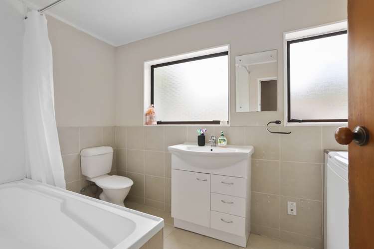 41a Wallace Road Mangere Bridge_11