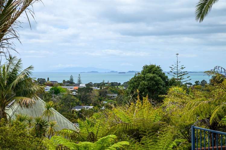 16 Braemar Road Castor Bay_2