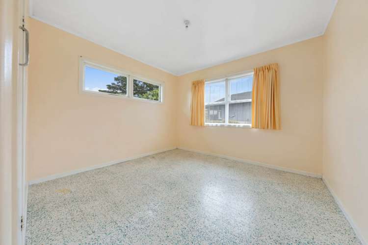 62 Clayton Avenue Otara_9