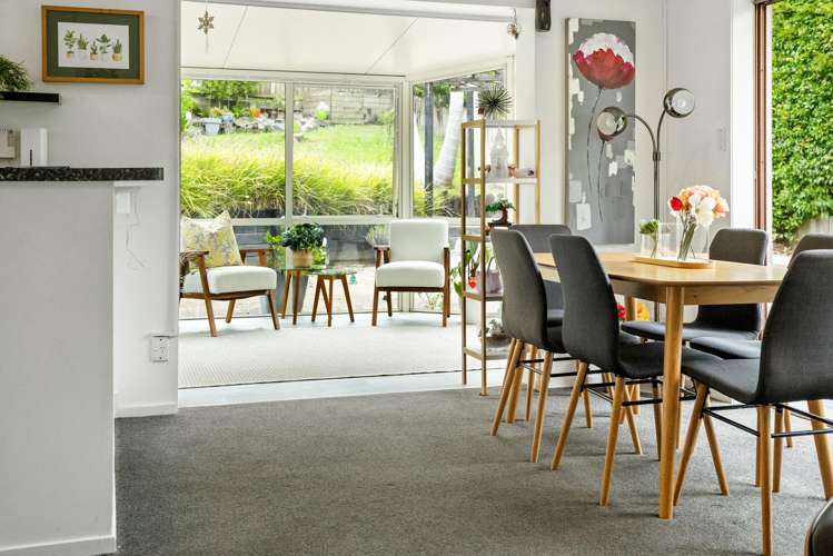 2/43 Seaton Road Murrays Bay_5