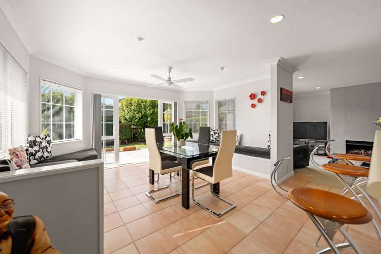 62 Manor Park Sunnyhills_11