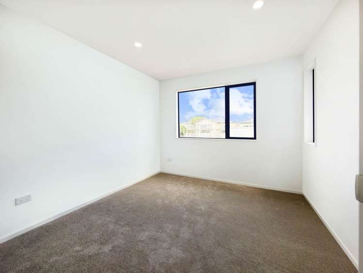 Lot 2/44 Beaumonts Way Manurewa_9