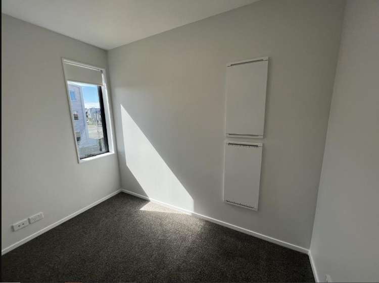 7/1 Karoro Court Hobsonville_12