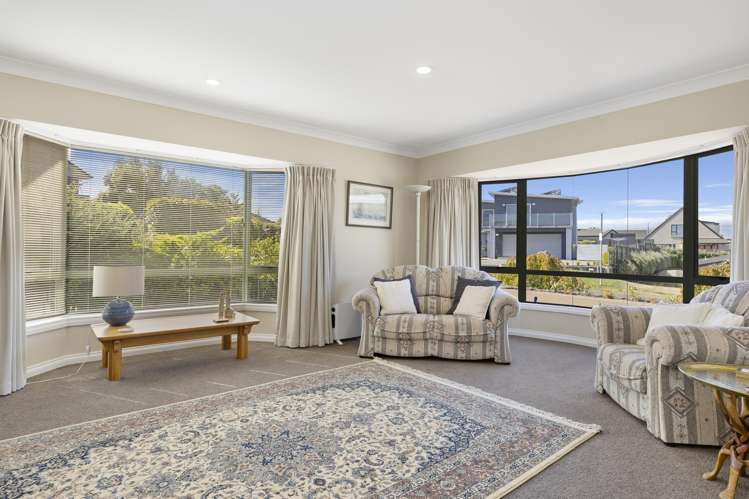 8 Belvedere Grove Rangatira Park_16