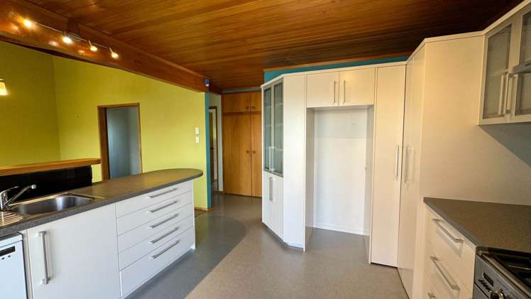 7 Viking Avenue Hillsborough_11