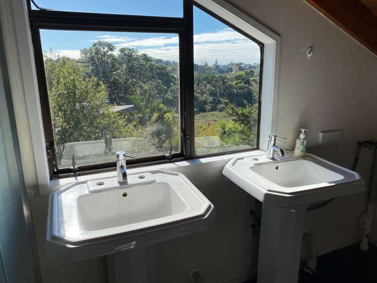 2/27 Onewa Road Northcote_14