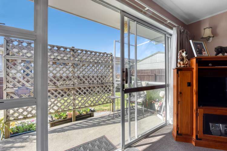 3/8 Exeter Street Stoke_9