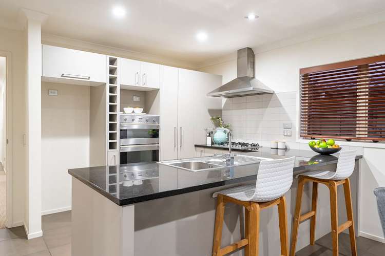 21 Kestev Drive Flat Bush_9