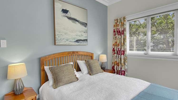 36 The Esplanade Westshore_16