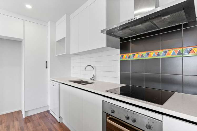 103R Glengarry Road Glen Eden_3