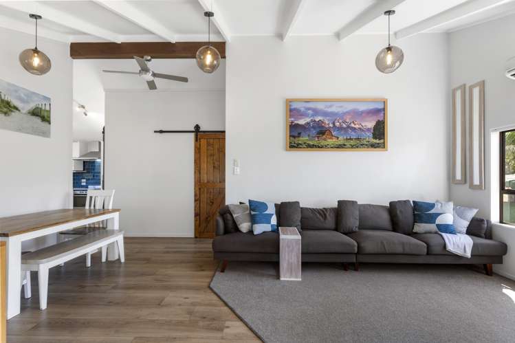 36 Elliston Crescent Stanmore Bay_18