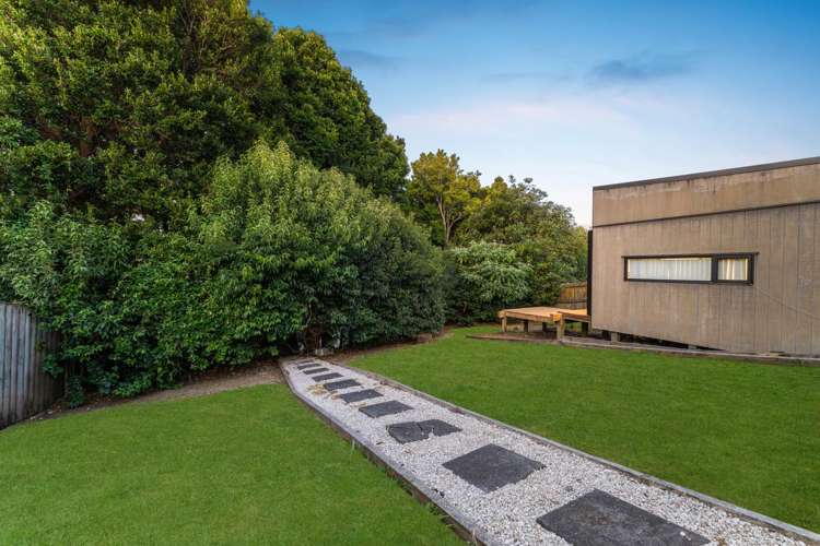 2/20 Celeste Place Totara Vale_20