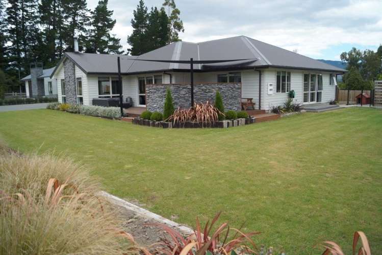 3 Tennyson Close Hanmer Springs_32