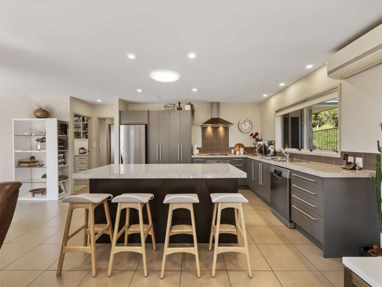 5a Simmonds Grove Greerton_1