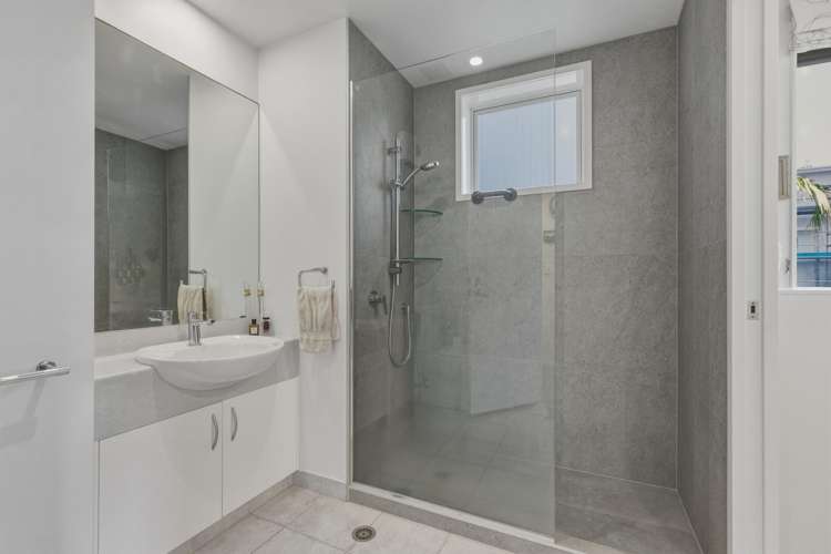 2/12 Maunganui Road (The Beaumont) Mt Maunganui_9