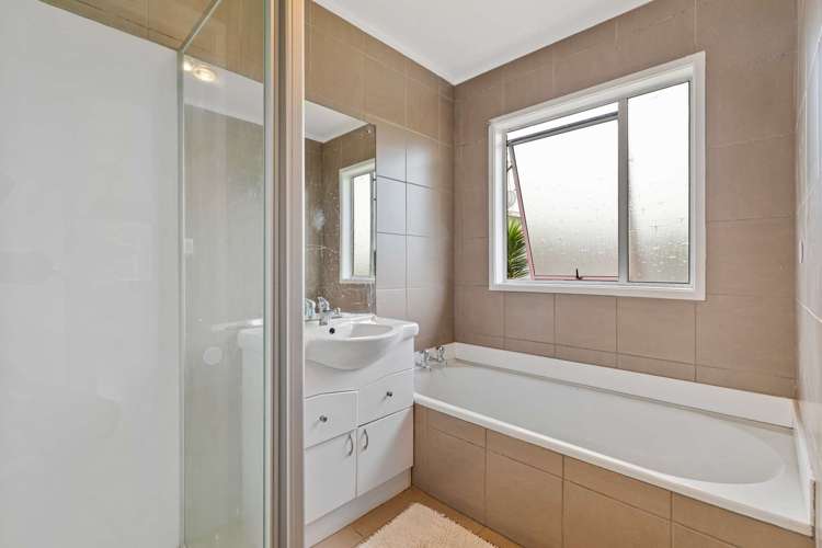 1/25a Tidal Road Mangere_14