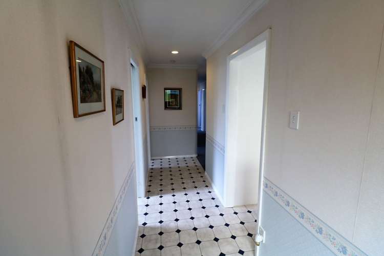 182 Belvedere Road Carterton_9