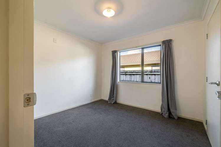 109 Fraser Drive Feilding_13