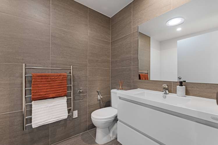 104 Joseph Street Flat Bush_14