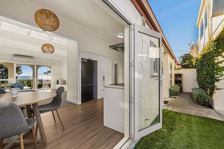 2/24 Charles Street Westshore_14
