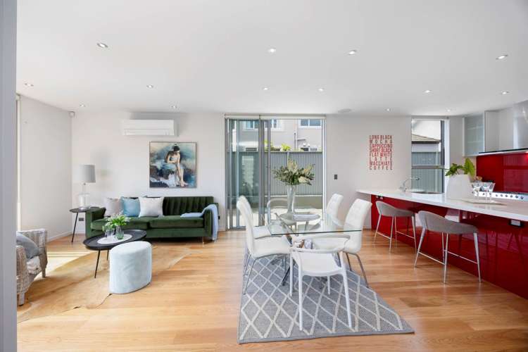 15 Queen Mary Avenue Epsom_4