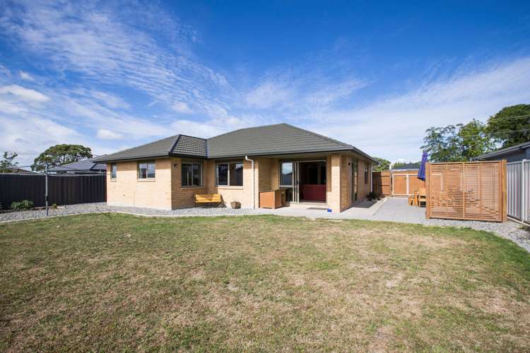 108 Solway Crescent Solway_17