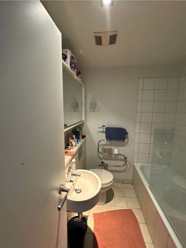 33B/16 Gore Street City Centre_3