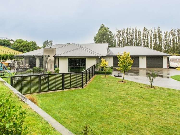 16 Pickwick Road Otamatea_0