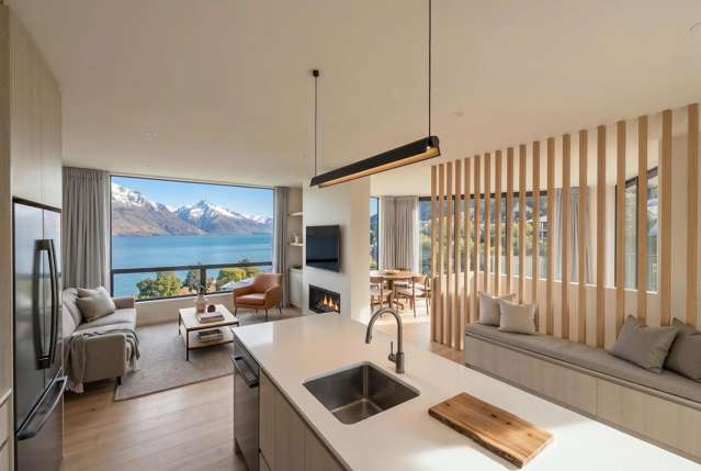 The Bay Collection, 8 Suburb Street Queenstown_4