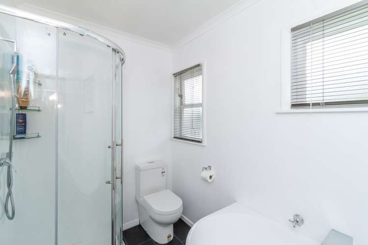 11 Kowhai Street Parkway Wainuiomata_15