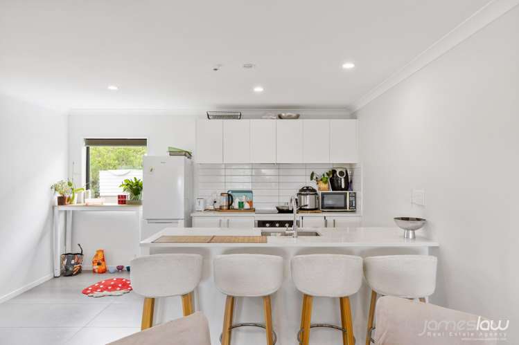 9/46 Carlos Drive Flat Bush_11