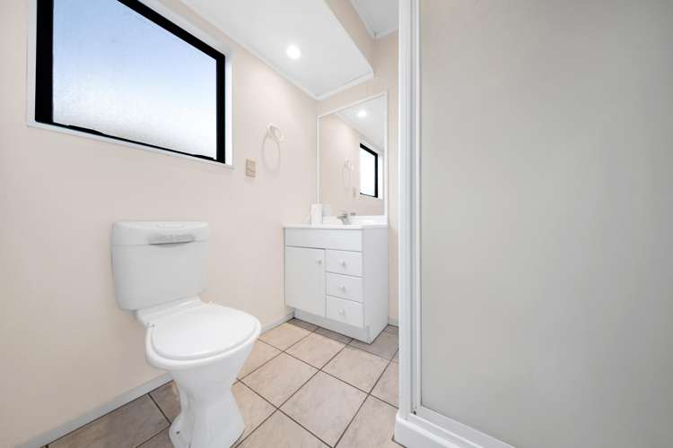 93 Rushgreen Avenue Pahurehure_11