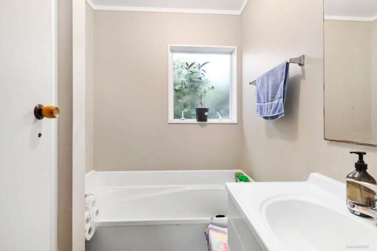 18 Elisa Lane Ranui_3