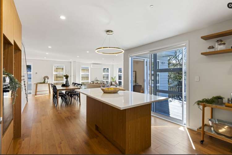 62A Vandeleur Avenue Birkdale_5