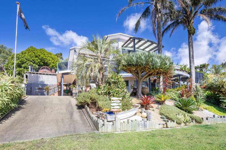 6577 Pouto Road Pouto_23