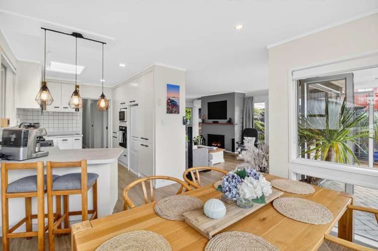 7 Tyrian Close Half Moon Bay_4