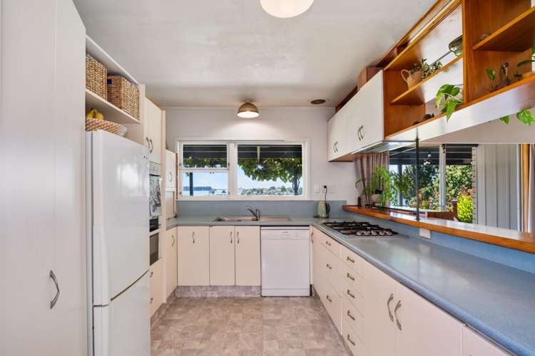 276 Plummers Point Road Whakamarama_19