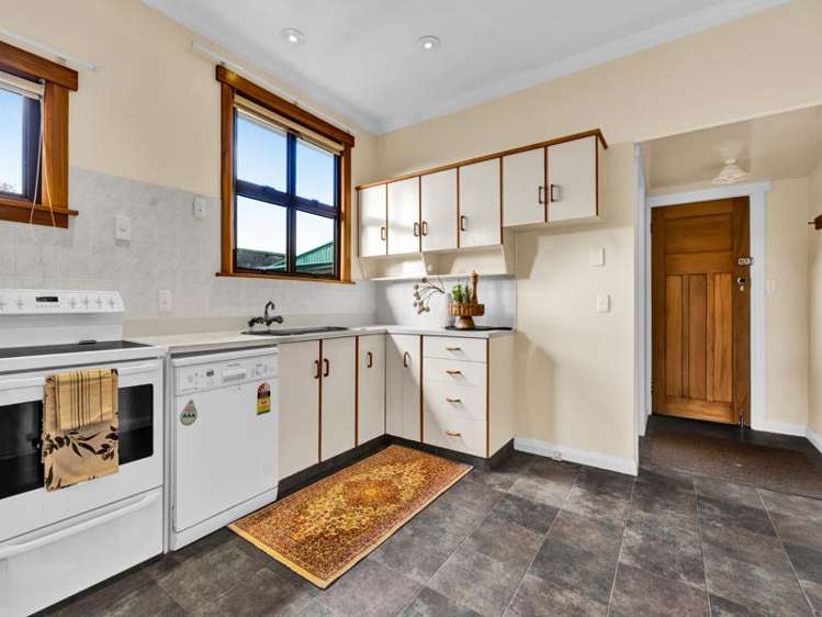 10 Seddon Street Westown_10