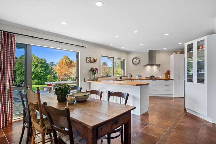 19 Valley Road Waitoki_7