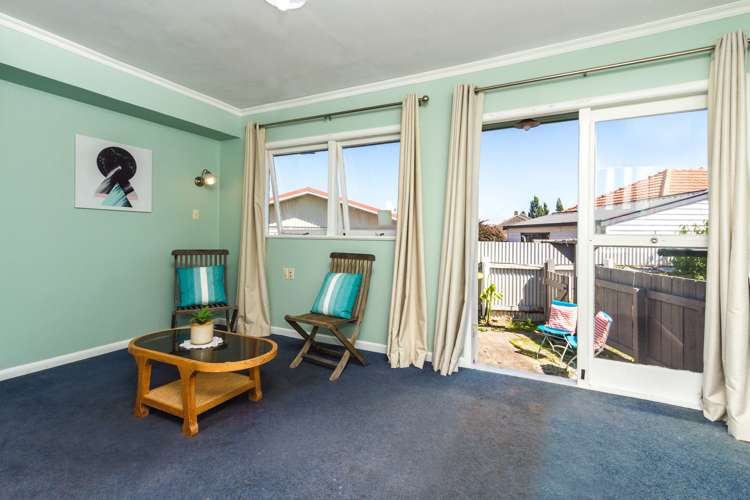 6 Lemari Avenue Stoke_16