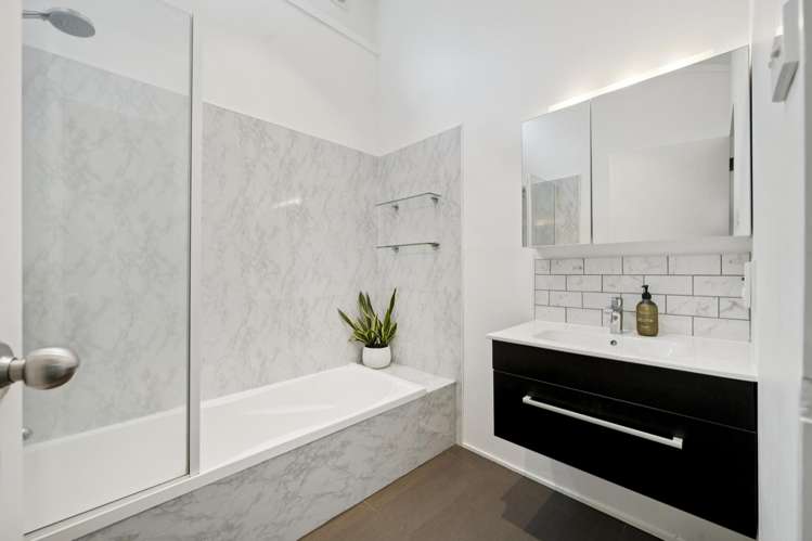 6 Selwyn Avenue Glen Eden_19