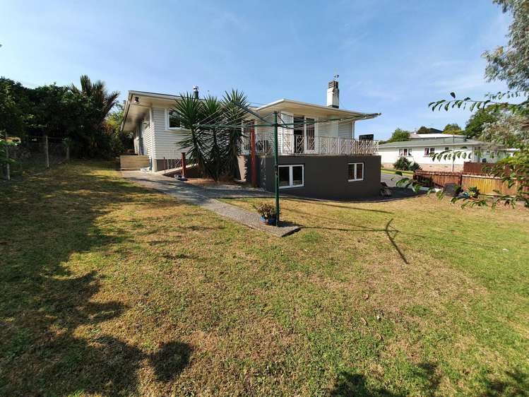 8 Mcmillan Avenue Kamo_18