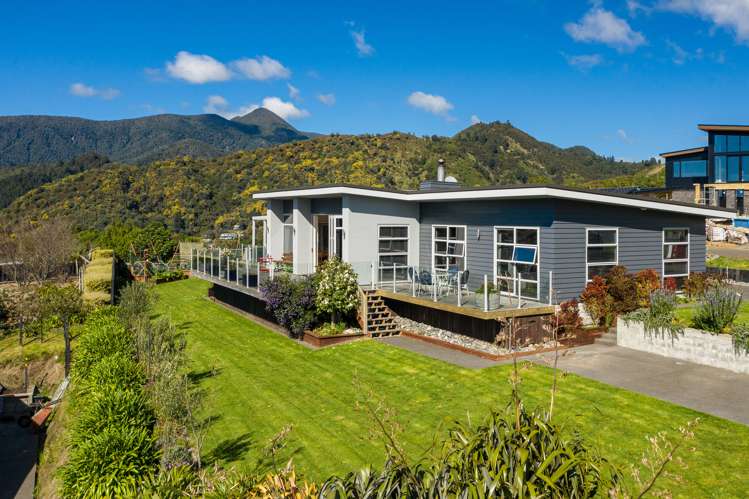 33 Harbour View Heights Picton_17