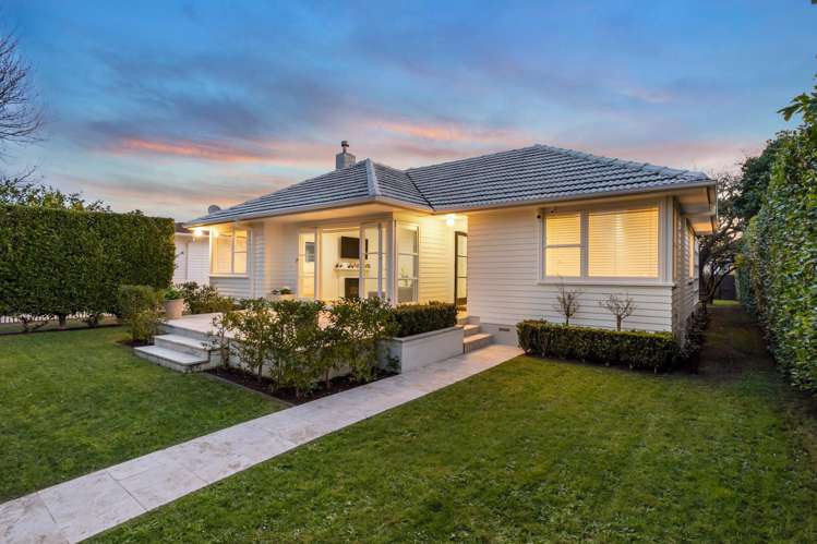 12 Crocombe Crescent_0