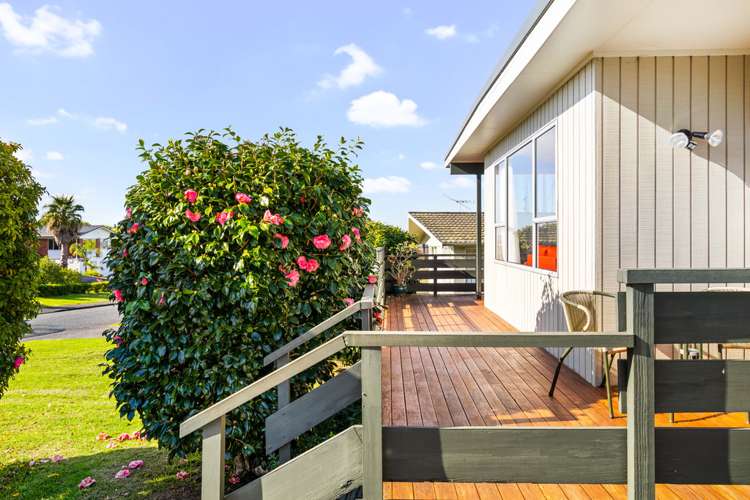 19 Taitua Drive Te Atatu South_5